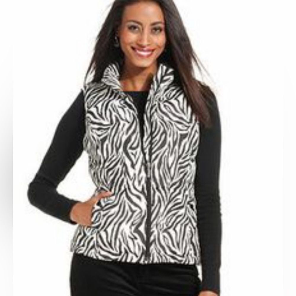 Charter Club zebra animal print quilted puffer vest size medium